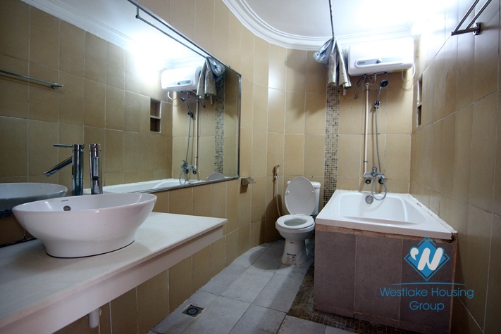 Large 4 bedrooms villa for rent in Tay Ho district